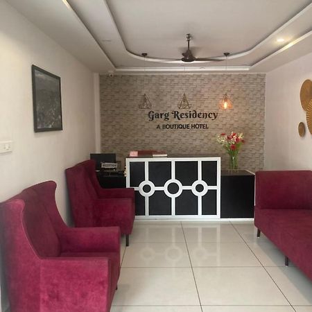 Отель Garg Residency Силигури Экстерьер фото